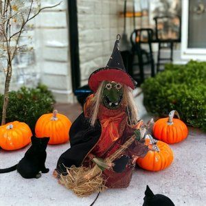 Witch 20” Fiber Optic Green Face Broom Halloween Decoration Lights Up Works Well